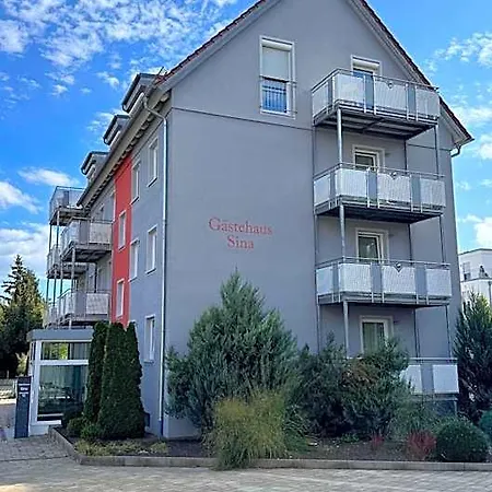 Goldener Schluessel Mit Gaestehaus Sina Szálloda Nördlingen